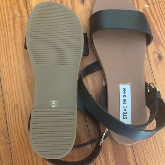 Steve Madden Sandals - Picture 3 of 3